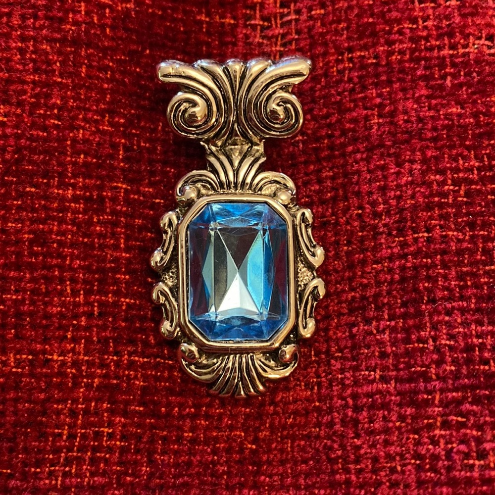 Premier Designs Pendant